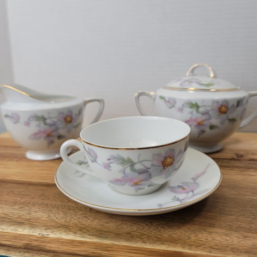 Vintage TK Thun Czechoslovakia Creamer + Sugar + Tea cup + Saucer - READ - Gold
